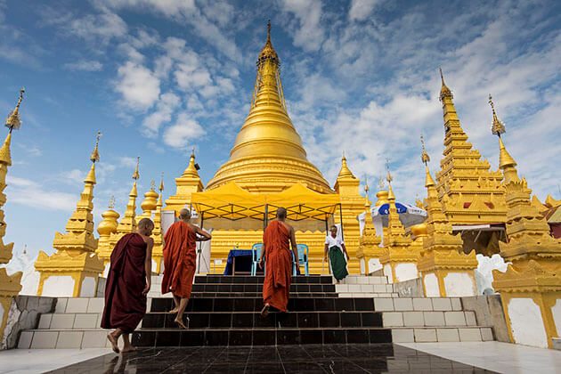 Kuthodaw Pagoda in mandalay