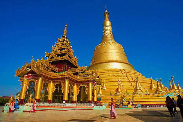 Shwemawdaw Pagoda in Bago