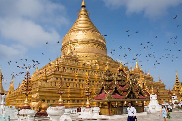 Shwezigon Pagoda in bagan